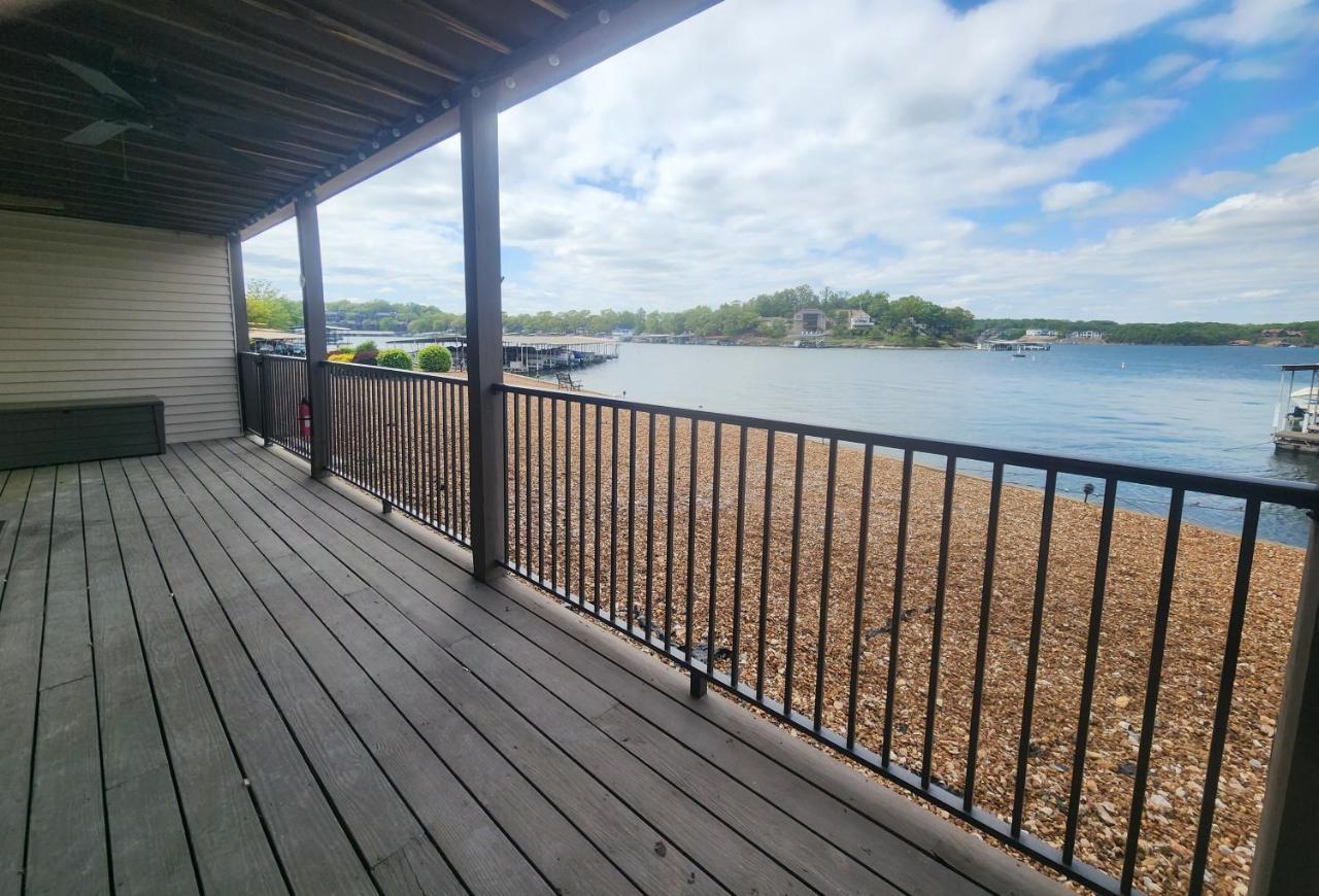 Lakefront Condo With A View אוסייג' ביץ' מראה חיצוני תמונה